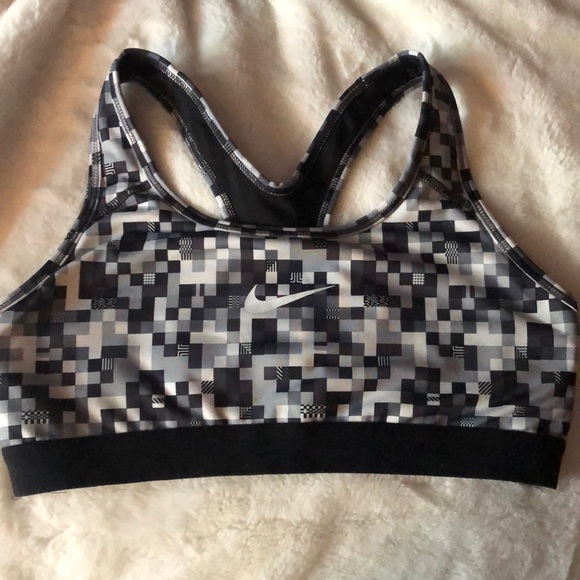 Nike Tops - Nike sports bra